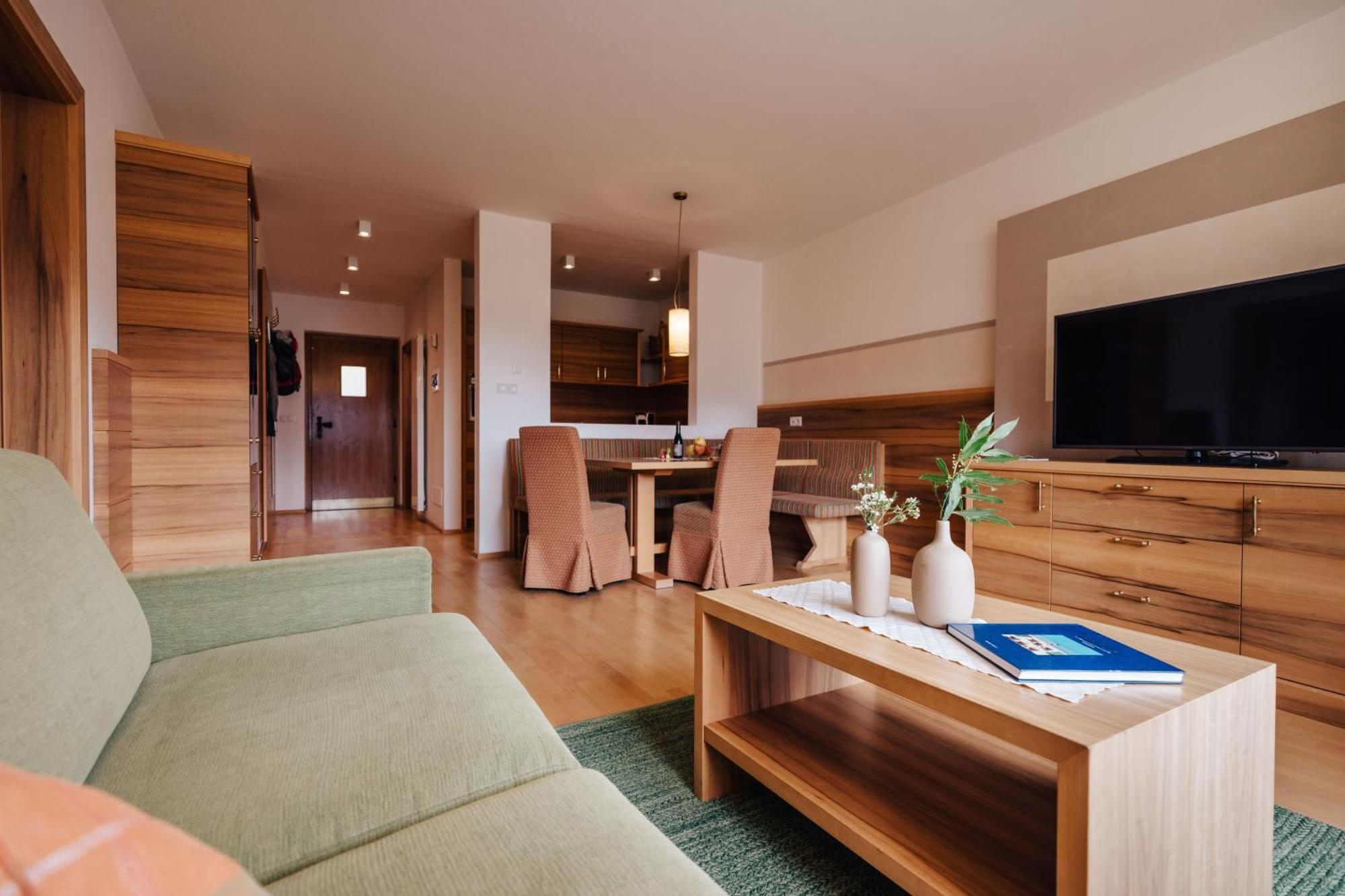 Apartments Bachmair Schenna Ngoại thất bức ảnh